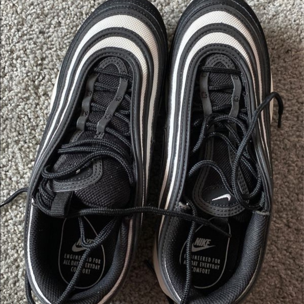 Women’s Nike Air Max